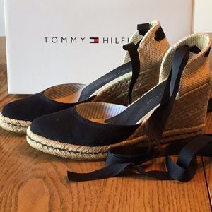 Tommy Hilfiger Tia Tie Ups